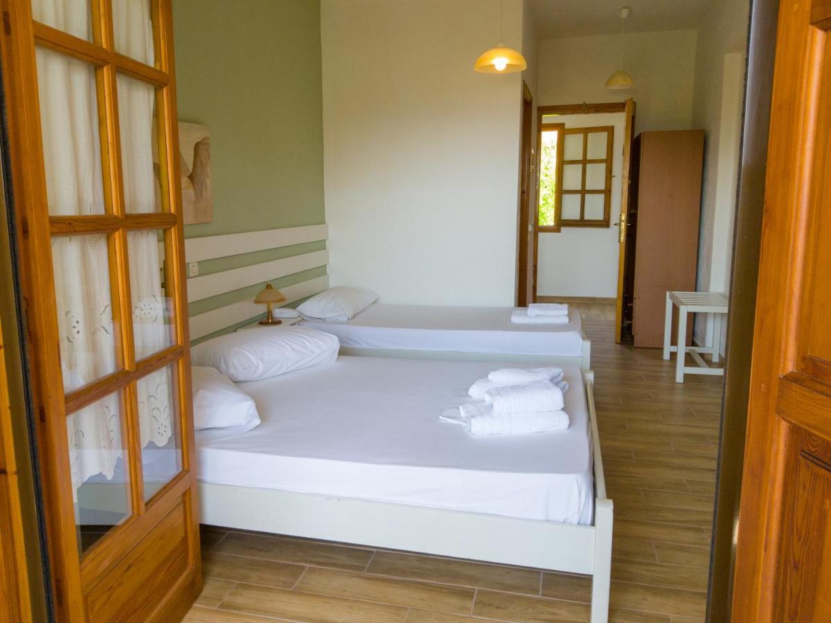 Mikro Βeach Ηotel Exterior foto