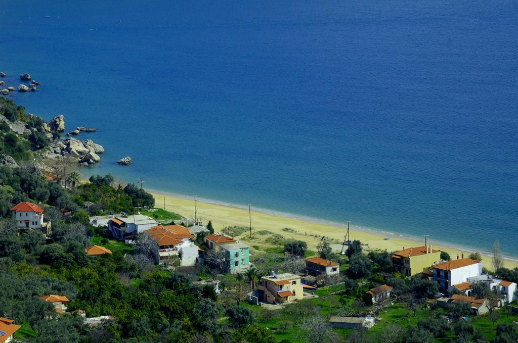 Mikro Βeach Ηotel Exterior foto