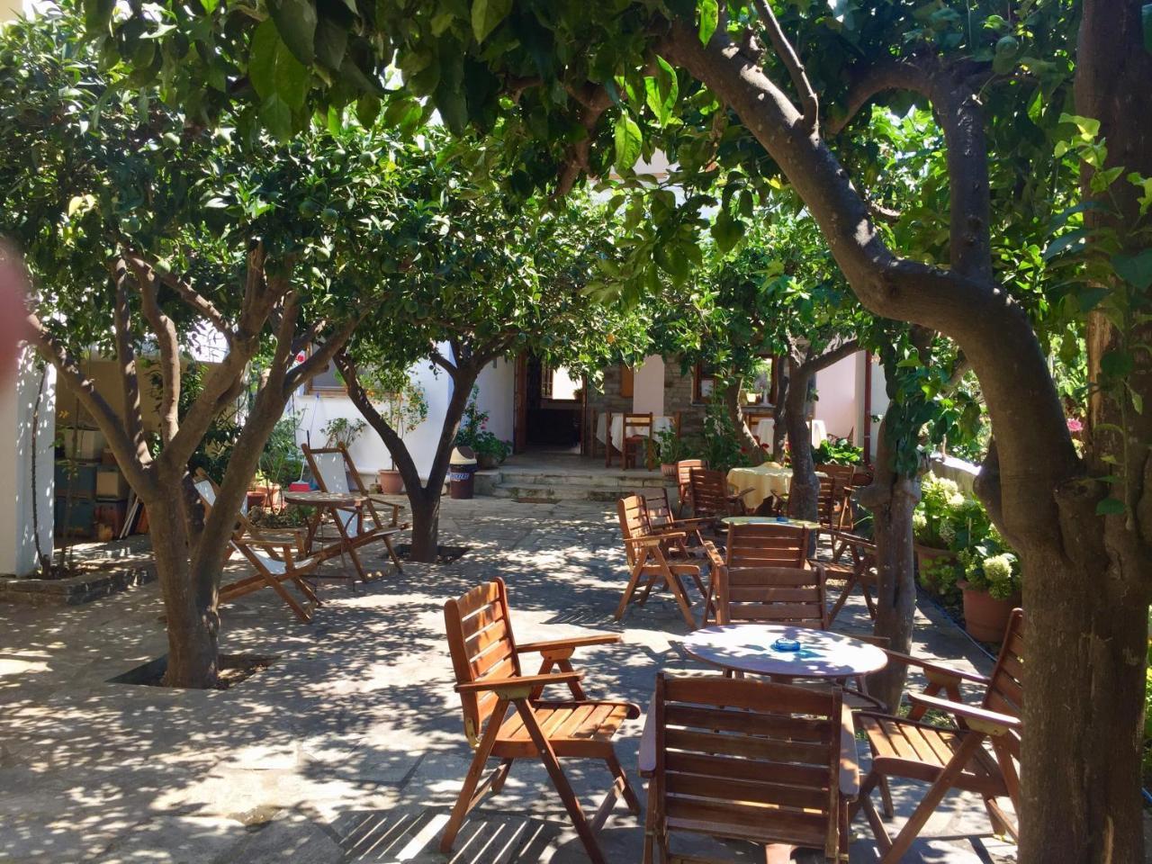 Mikro Βeach Ηotel Exterior foto